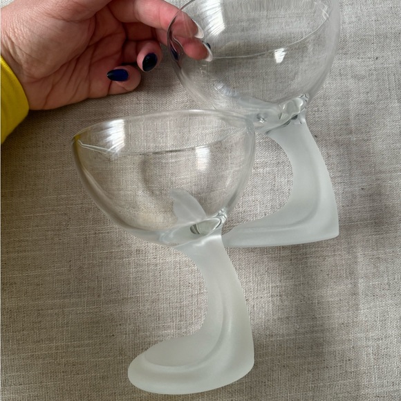 2 Bormioli Rocco Jerba Wing Curved Frosted Stem Glass Dessert Cups Made In Italy - Picture 5 of 6